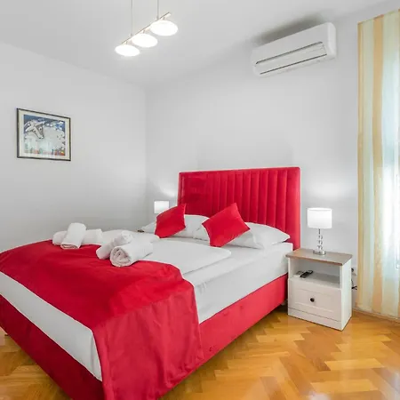 Holiday home 4 Bedroom Amazing In