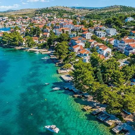 Holiday home 4 Bedroom Amazing In Zaboric
