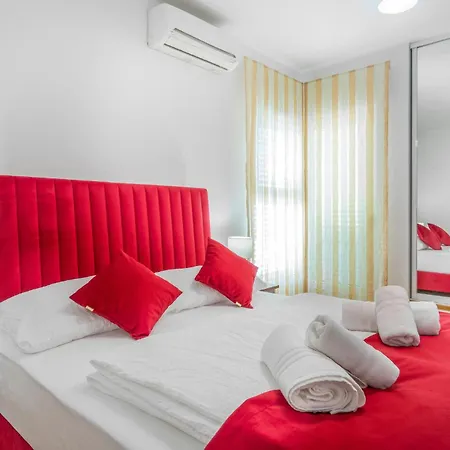 4 Bedroom Amazing In Zaboric