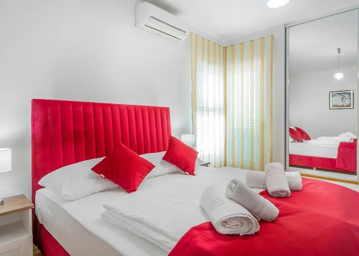 4 Bedroom Amazing In Žaborić